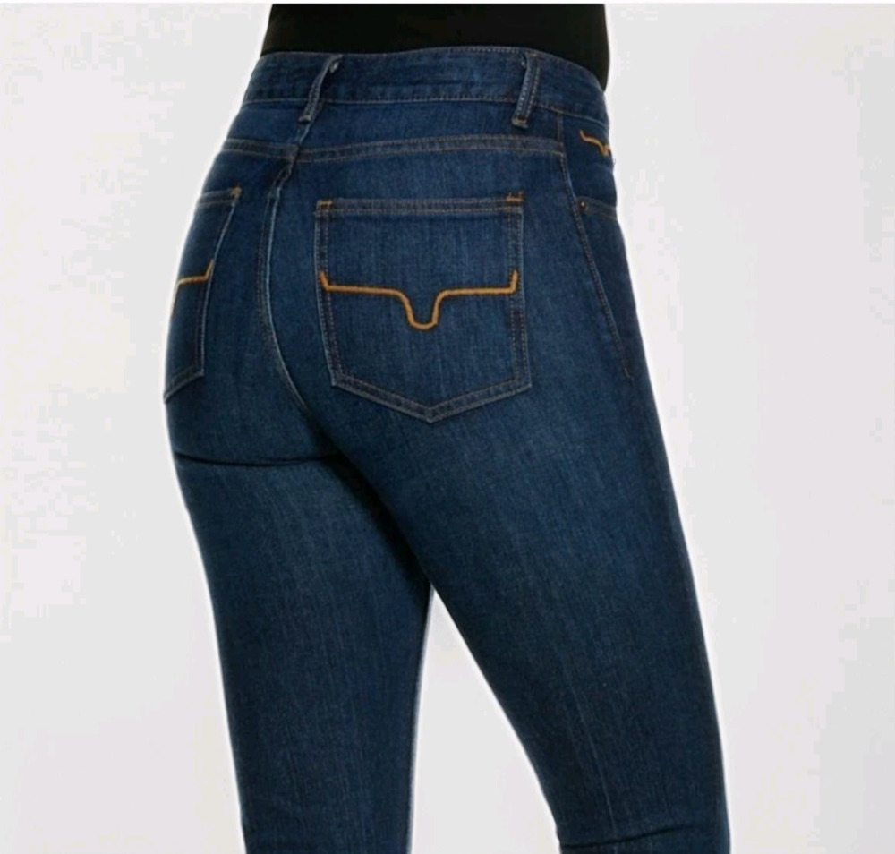 Kimes Ranch Jennifer Jeas 2x32 28x31 Dark Wash Denim Western Flare High Rise USA